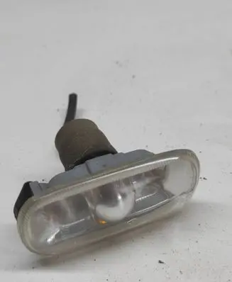 Audi A6 S6 C6 4F Front fender indicator light 8E0949127