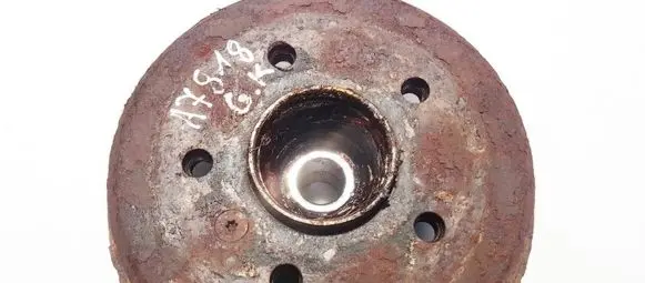 Mercedes-Benz A W168 Rear wheel hub