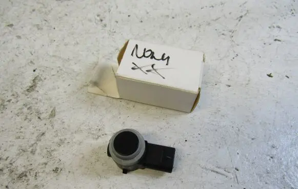 Peugeot 208 Parking PDC sensor 9813348377