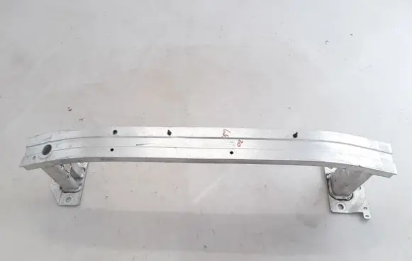 Renault Captur Front bumper cross member 752107246R