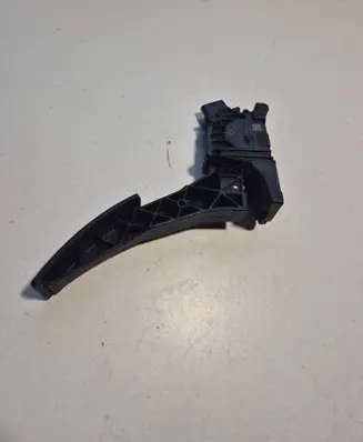 Mercedes-Benz CLA C118 X118 Accelerator throttle pedal A1773001800 140422075944 6PV01293404