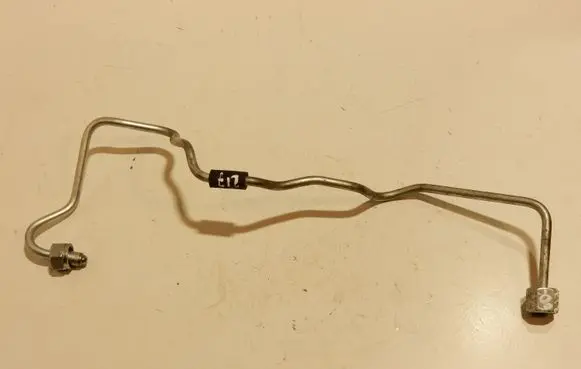 BMW X5 E70 Fuel injector supply line/pipe 60217
