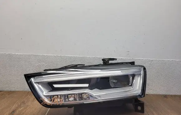 Audi Q3 8U Headlight/headlamp 8U0941033