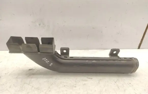 Mazda 5 Air intake hose/pipe 8N619E635AC