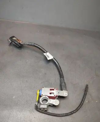 Mercedes-Benz Sprinter W901 W902 W903 W904 Positive cable (battery) A9064401066