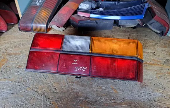 Volkswagen Golf I Rear/tail lights 171945112AB 2VP003720AB