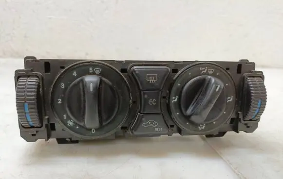 Mercedes-Benz C W202 Climate control unit 9140010317 2108302885