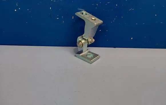 Volkswagen Golf VII Front door upper hinge 8K0831401D