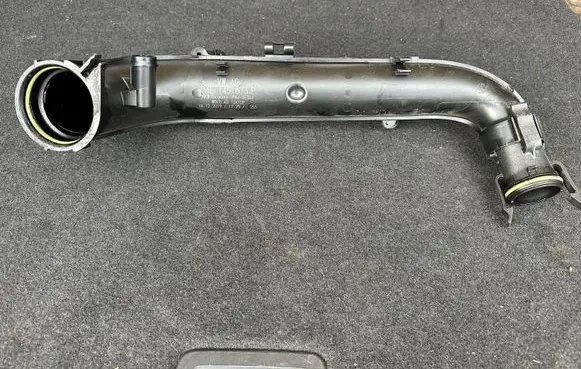 Audi A3 S3 8V Intercooler hose/pipe 04E145673P