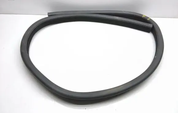Mercedes-Benz E C207 W207 Front door rubber seal A2076920476