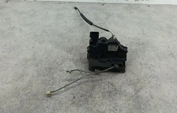 Fiat Grande Punto Front door lock 51797558