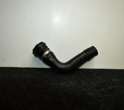 Audi Q7 4L Engine coolant pipe/hose 7L8121051H