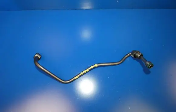 Mercedes-Benz A W176 Oil cooling pipe 