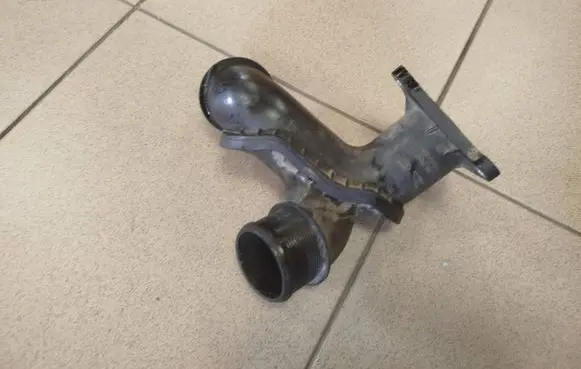 Land Rover Range Rover Sport L494 EGR valve line/pipe/hose FK6298659C