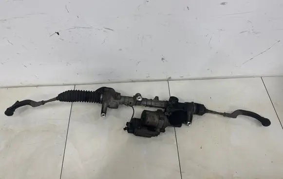 Mercedes-Benz A W176 Steering rack 6820000220