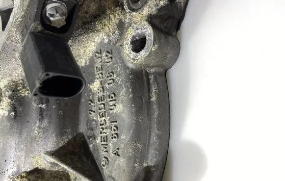 Mercedes-Benz Sprinter W906 other engine part A6510150802