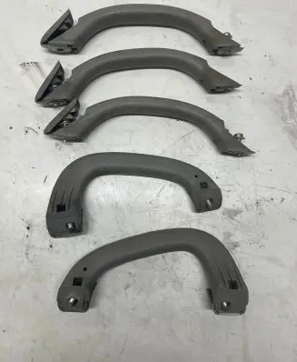Nissan Terrano A set of handles for the ceiling 