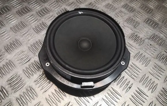 Mercedes-Benz E A207 Rear door speaker 2048201902 A2048201902