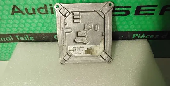 Audi A4 S4 B8 8K LED ballast control module 8K0907472