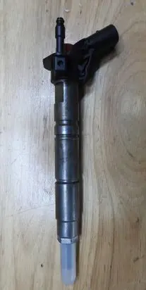 Mercedes-Benz ML W164 Fuel injector 0445115060