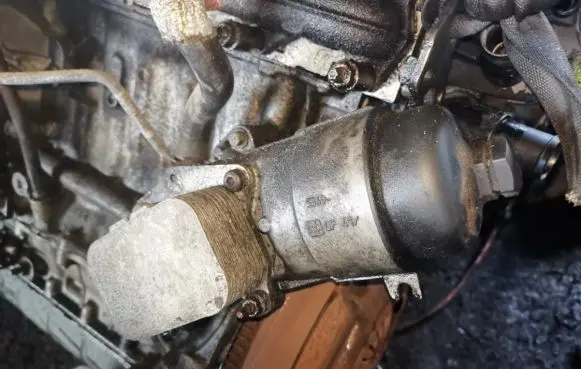 Peugeot Partner Oil filter cover 5369