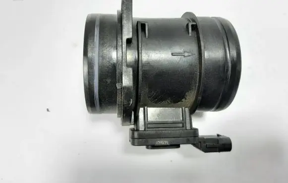Volkswagen Golf VII Mass air flow meter 04L906461B