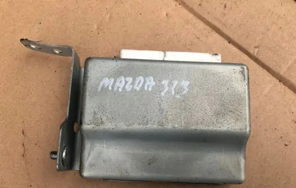 Mazda 323 F ABS control unit/module BC6B67650A