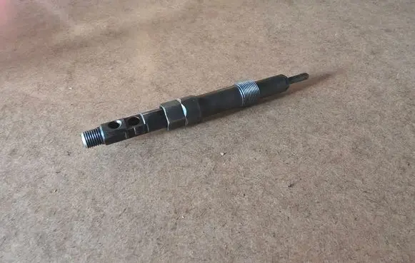 Fuel injector