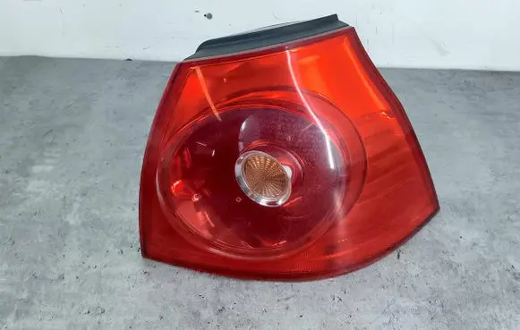 Volkswagen Golf V Rear/tail lights 1K6945096E