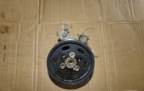 Volkswagen Golf IV Power steering pump