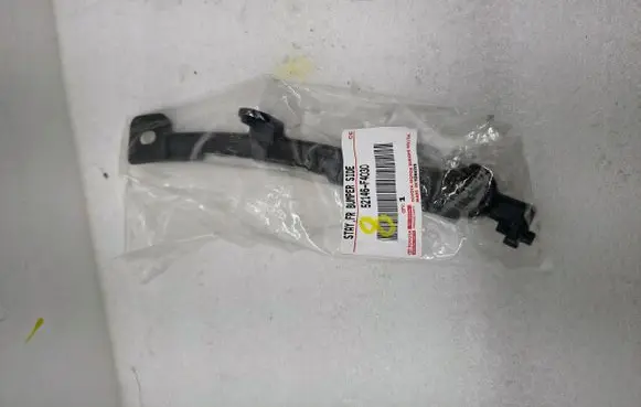 Toyota C-HR I Front bumper mounting bracket
