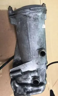 Mercedes-Benz W123 Oil filter mounting bracket 6151840102