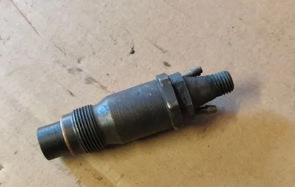 Jeep Grand Cherokee (WJ) Fuel injector KCA17S89