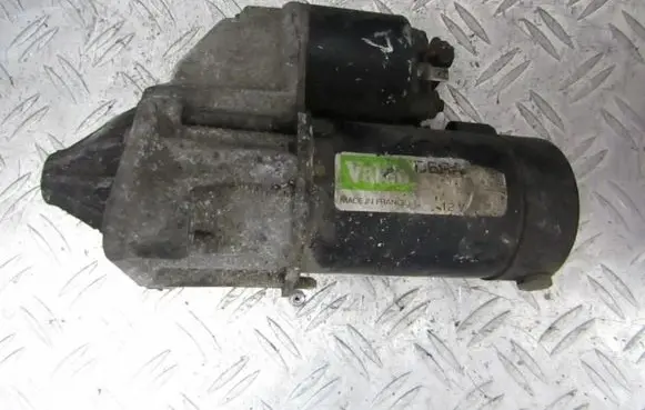 Mitsubishi Carisma Starter motor