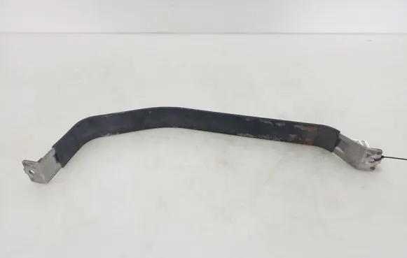 Fuel tank mounting bracket
