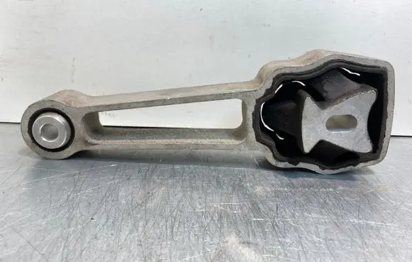 Land Rover Range Rover Evoque L538 Engine mount bracket