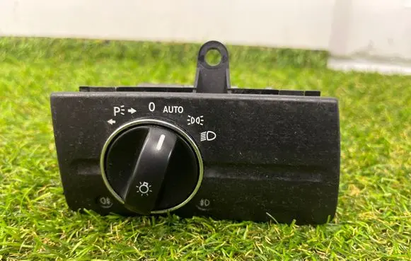 Mercedes-Benz E W211 Light switch 2115450704