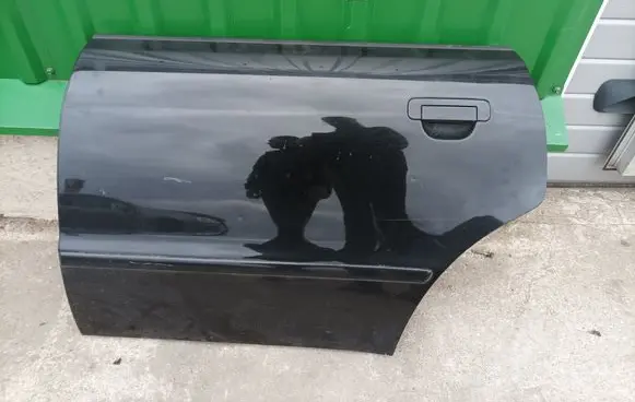Audi A4 S4 B5 8D Rear door