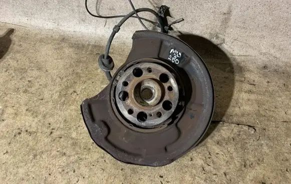 Mercedes-Benz SL R230 Rear wheel hub