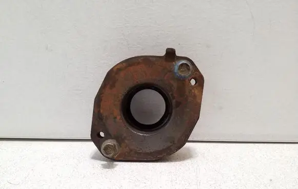 Nissan Pathfinder R51 Fuel pump bracket 