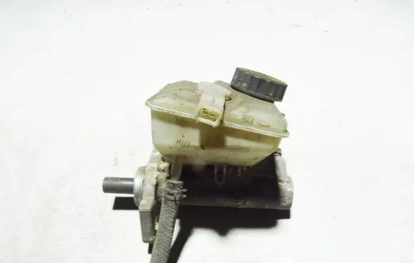 Volvo V70 Master brake cylinder 8646006