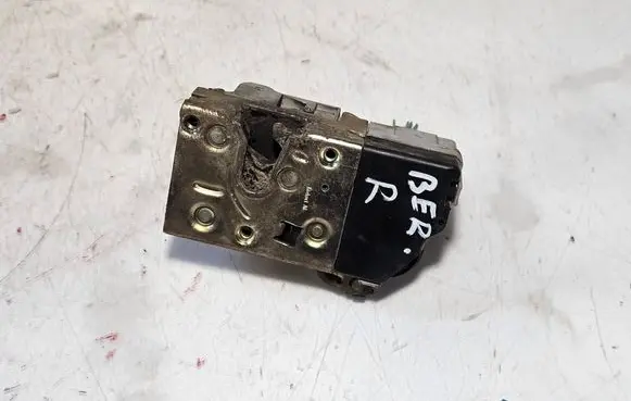 Citroen Berlingo Front door lock
