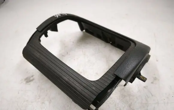 Steering wheel column trim
