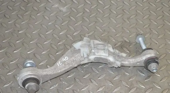 BMW 7 G11 G12 Rear upper control arm/wishbone 6883339