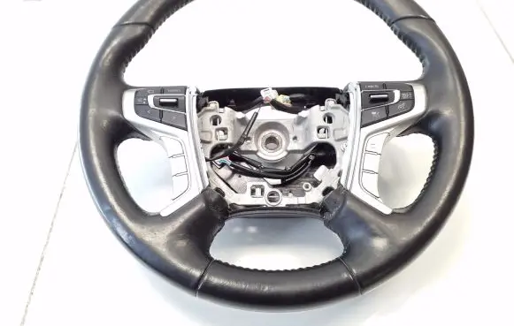 Mitsubishi Outlander Steering wheel