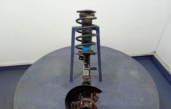 Ford Focus ST Front shock absorber with coil spring BV6118045LBB