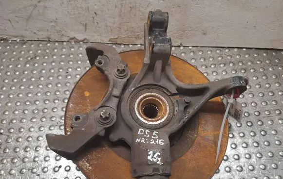 Peugeot 308 Front wheel hub spindle knuckle S14765216 P57
