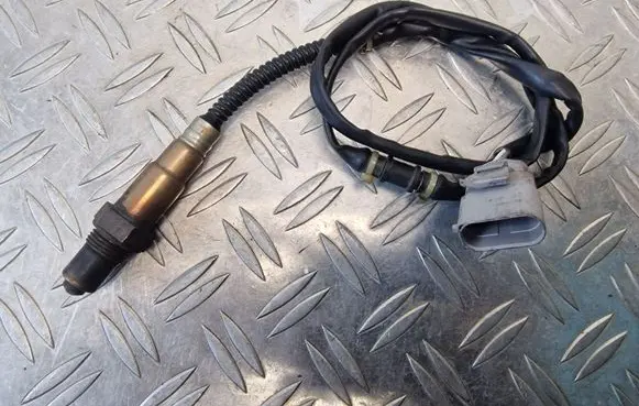 Volkswagen PASSAT B6 Lambda probe sensor 06F906262AD