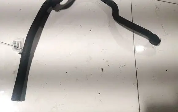 Peugeot 407 Engine coolant pipe/hose
