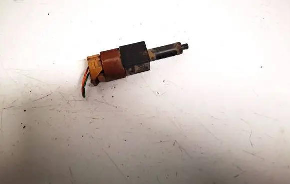 Nissan Juke I F15 Brake pedal sensor switch